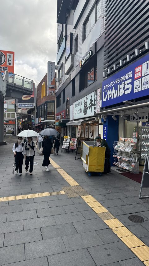 고쿠라역에서 조금만 나오면 보이는 규카츠 가게