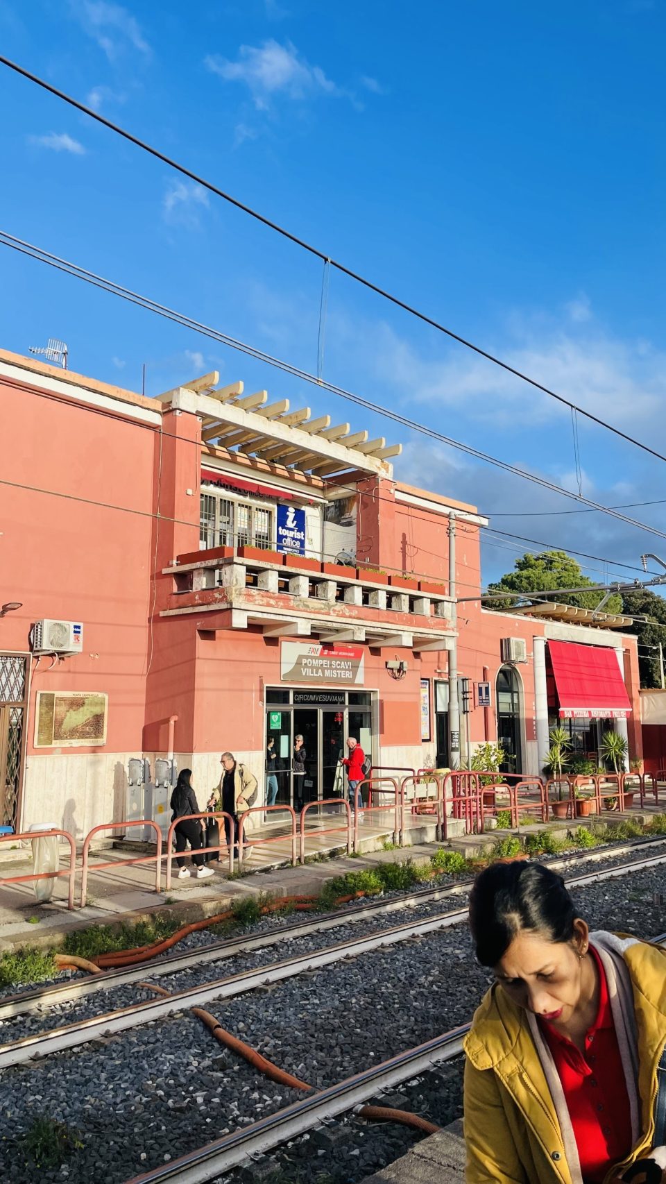 Pompei Scavi Villa Dei Misteri, 급히 숙소로 가야한다.