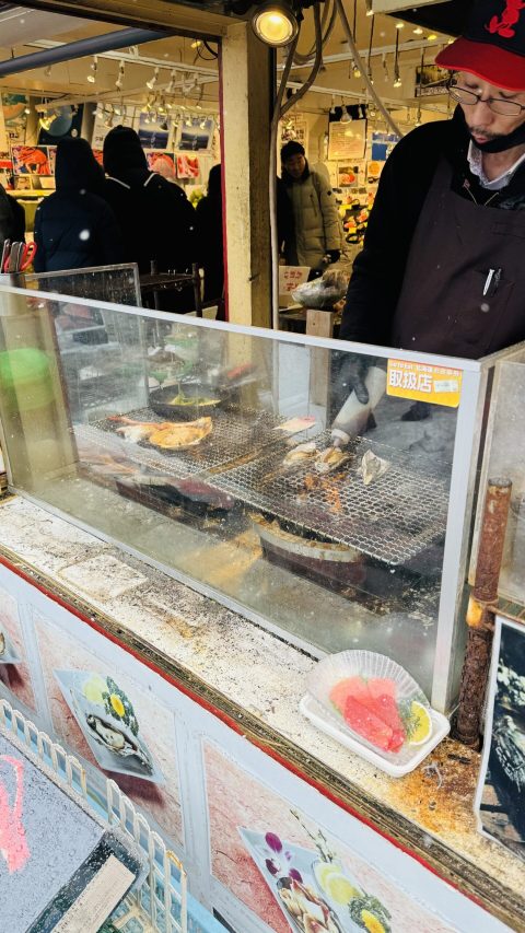 우니를 맛볼 수 있는 가게, 난 패스
