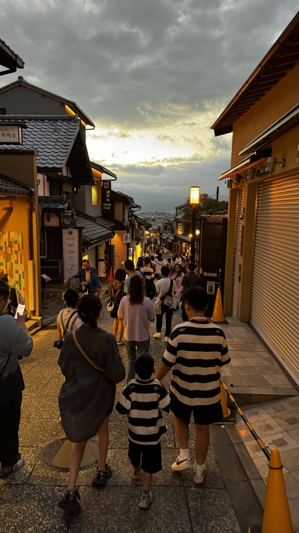 따뜻한 느낌의 거리