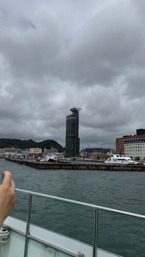 쾌속선에서 찍은 모지코 전망대