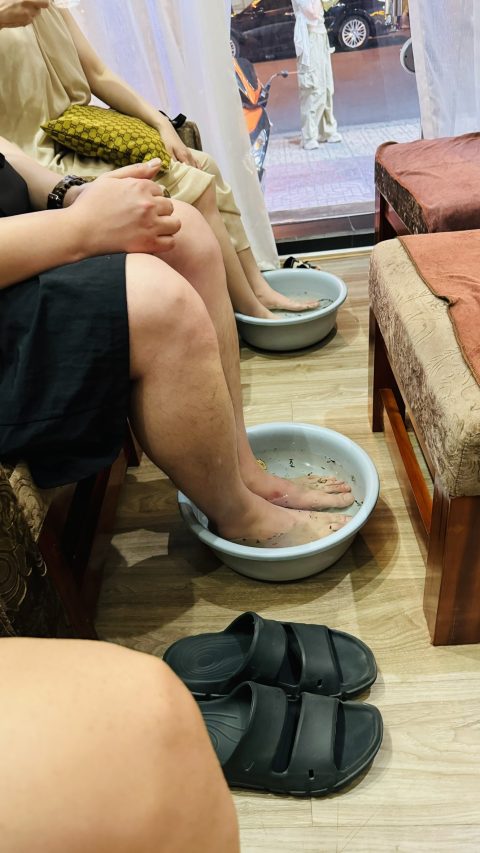 마무리는 마사지.