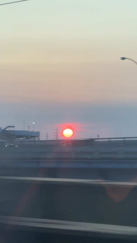 날씨가 그래도 좋아져서 노을도 볼 수 있어 좋다.