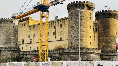 나폴리 중심지 여행