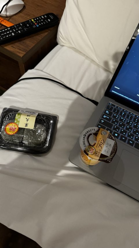 숙소에서 야식